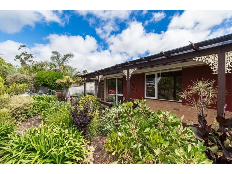 14 Harrison Way, Calista WA 6167