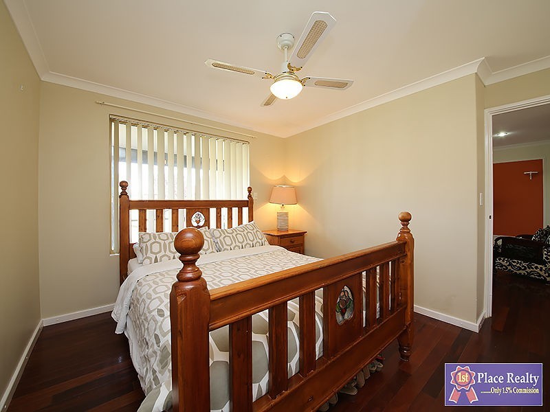 5 Hopkins Place, Waikiki WA 6169