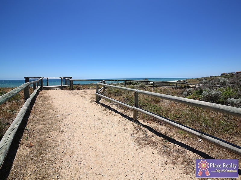 12B Mariner Place, Halls Head WA 6210