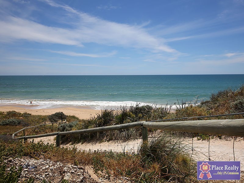 27/35b Halls Head Parade, Halls Head WA 6210