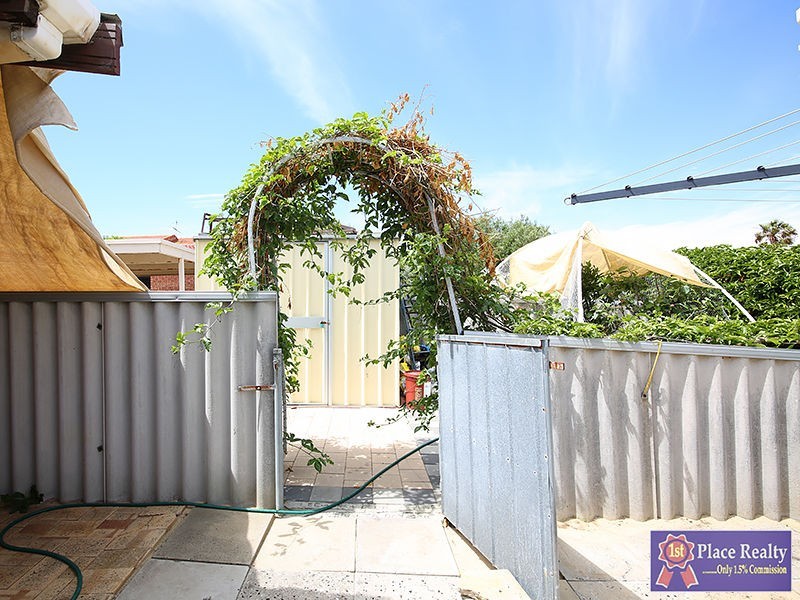 27/35b Halls Head Parade, Halls Head WA 6210