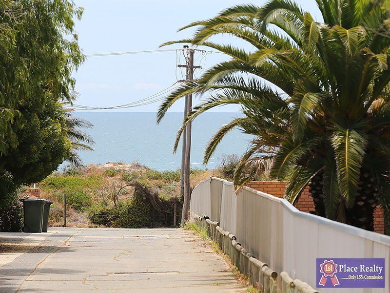 27/35b Halls Head Parade, Halls Head WA 6210