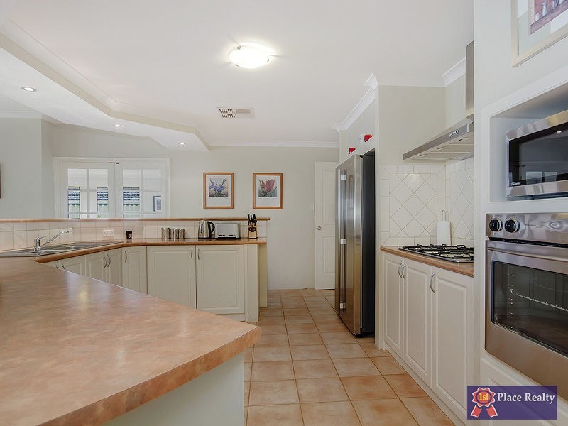 5 Sorelle Way, Port Kennedy WA 6172