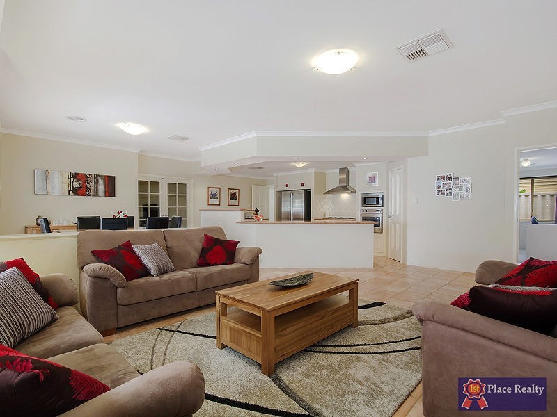 5 Sorelle Way, Port Kennedy WA 6172