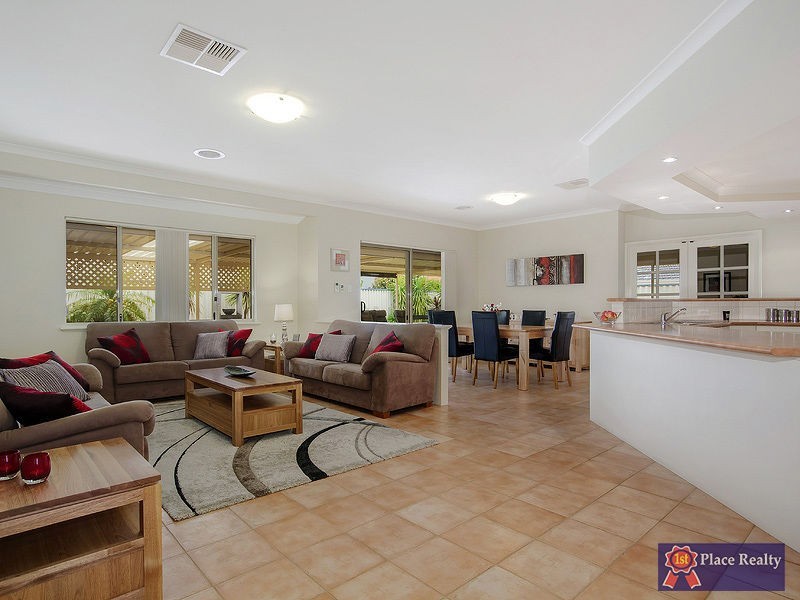 5 Sorelle Way, Port Kennedy WA 6172