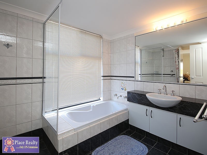 7 Pinnace Court, Halls Head WA 6210