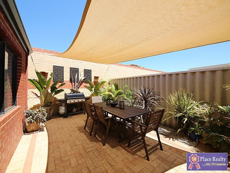 6/5 Crusoe Link, Secret Harbour WA 6173