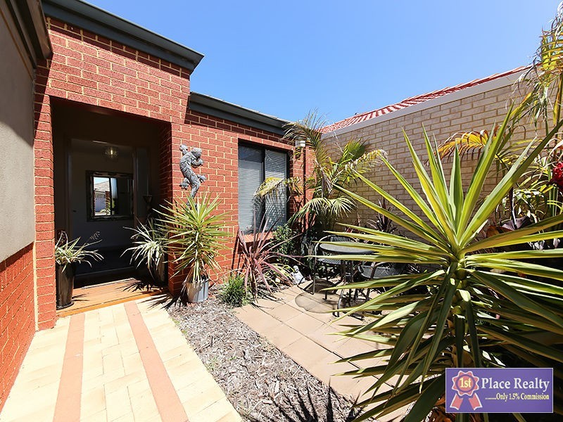 6/5 Crusoe Link, Secret Harbour WA 6173