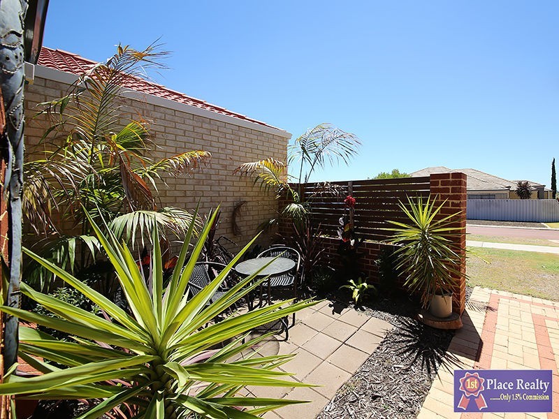 6/5 Crusoe Link, Secret Harbour WA 6173