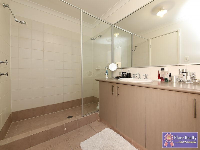 6/5 Crusoe Link, Secret Harbour WA 6173