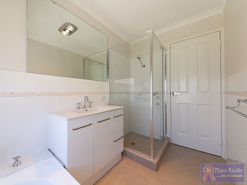 17 Morlaix Mews, Port Kennedy WA 6172