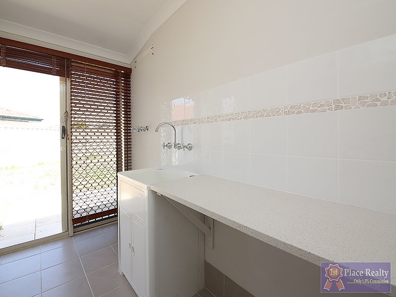 17 Morlaix Mews, Port Kennedy WA 6172