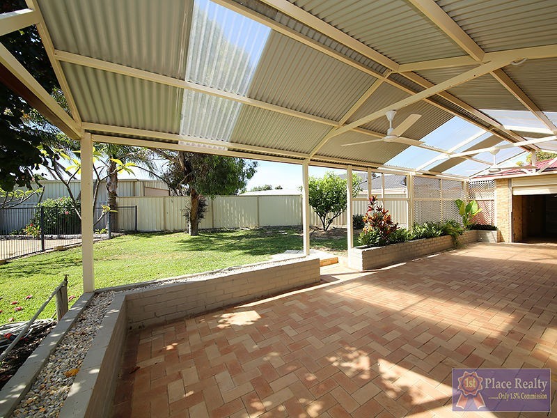 17 Morlaix Mews, Port Kennedy WA 6172