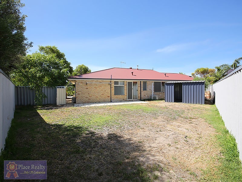 17 Morlaix Mews, Port Kennedy WA 6172