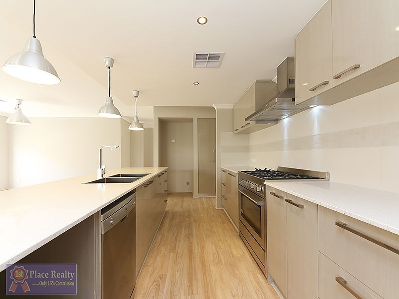 31 Arawatta Loop, Madora Bay WA 6210