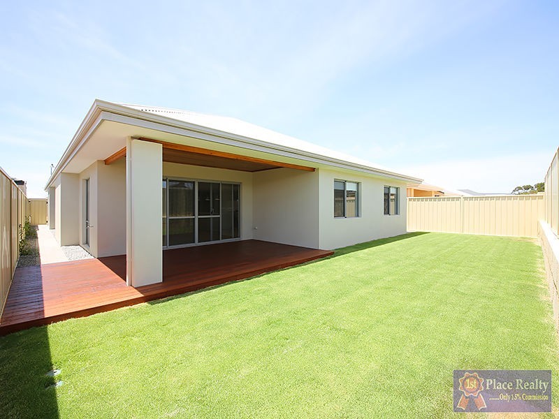 31 Arawatta Loop, Madora Bay WA 6210