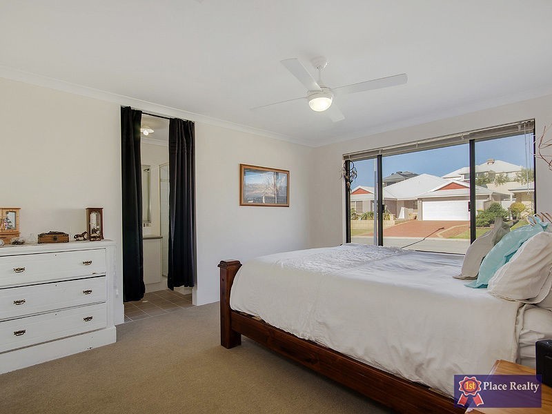 13 Twilight Ridge, Secret Harbour WA 6173