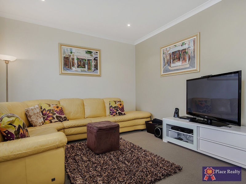 9 Swanbourne Avenue, Secret Harbour WA 6173