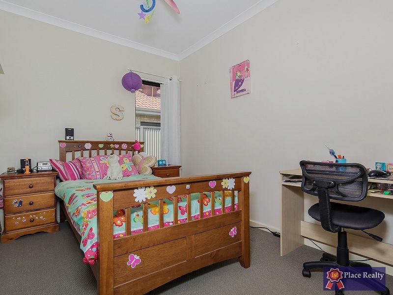 9 Swanbourne Avenue, Secret Harbour WA 6173