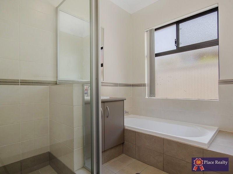 9 Swanbourne Avenue, Secret Harbour WA 6173