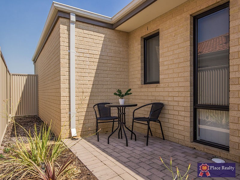 9 Swanbourne Avenue, Secret Harbour WA 6173