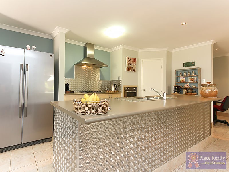 8 Evella Cove, Lakelands WA 6180