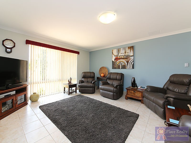 8 Evella Cove, Lakelands WA 6180