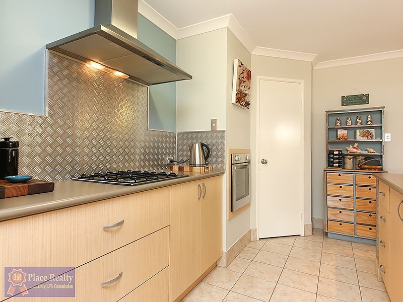 8 Evella Cove, Lakelands WA 6180