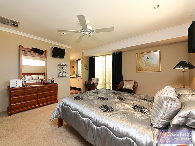 8 Evella Cove, Lakelands WA 6180