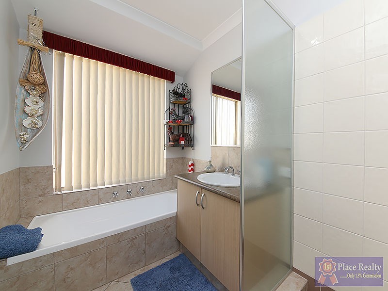 8 Evella Cove, Lakelands WA 6180