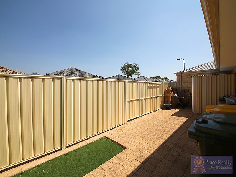 8 Evella Cove, Lakelands WA 6180