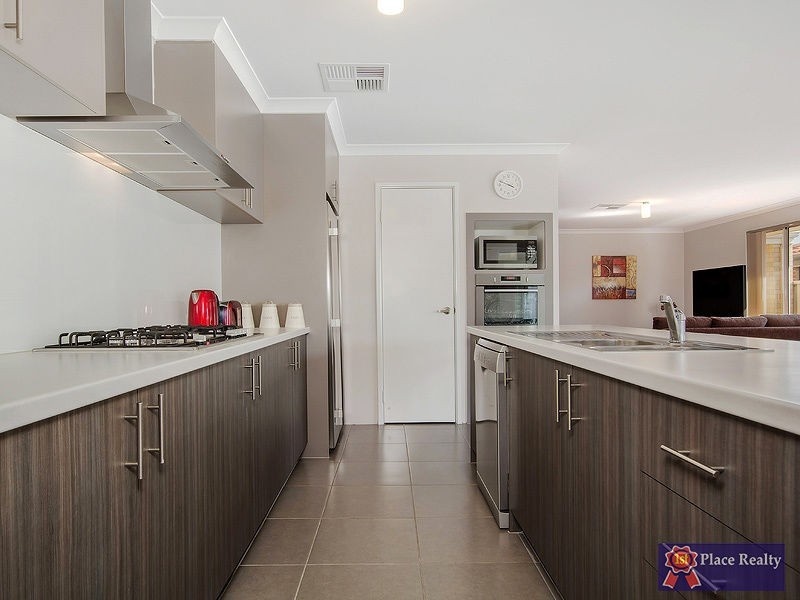 96 La Spezia Drive, Secret Harbour WA 6173