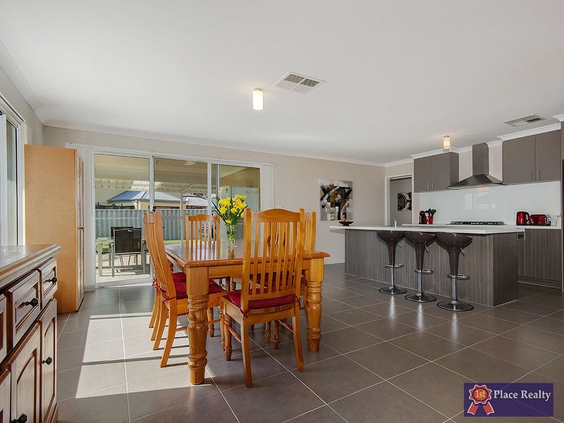 96 La Spezia Drive, Secret Harbour WA 6173