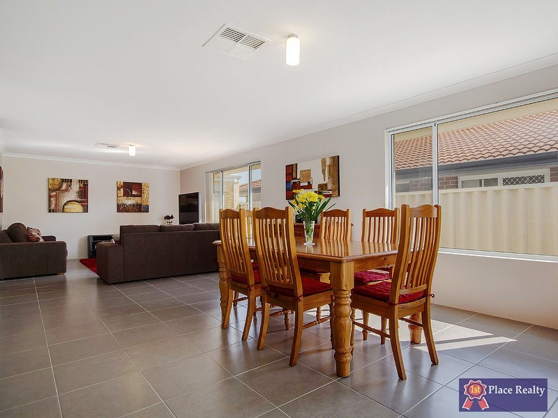 96 La Spezia Drive, Secret Harbour WA 6173