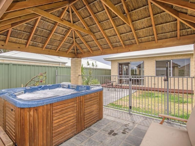 10 Mountain Cove, Baldivis WA 6171