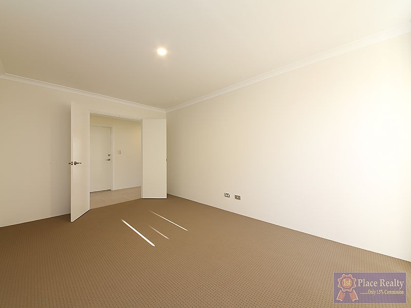 30 Pinehurst Loop, Meadow Springs WA 6210