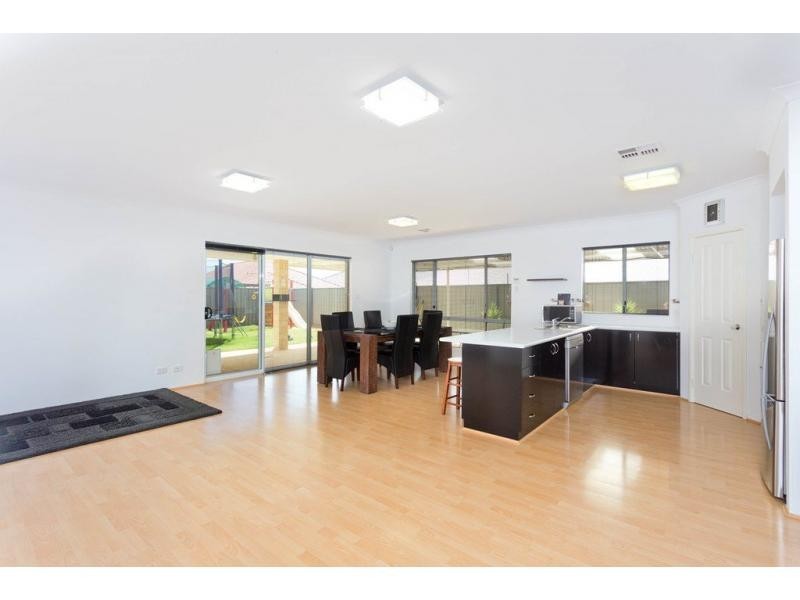 8 Galena Brace, Baldivis WA 6171