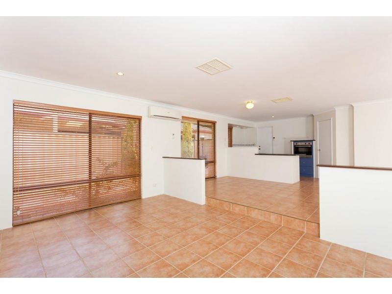 10 Pamplona Boulevard, Port Kennedy WA 6172