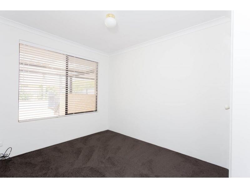 10 Pamplona Boulevard, Port Kennedy WA 6172