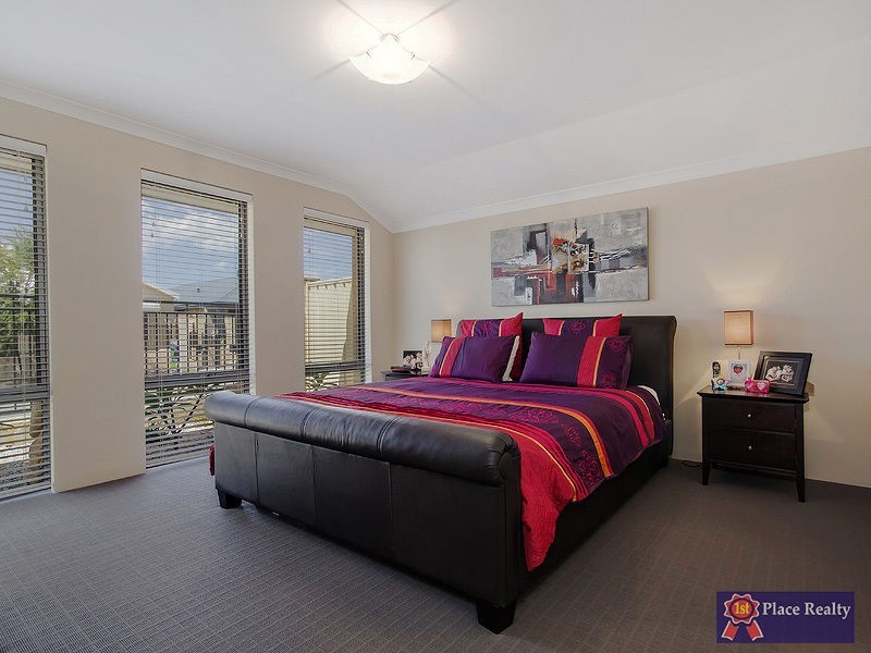 7 Cheney Loop, Secret Harbour WA 6173