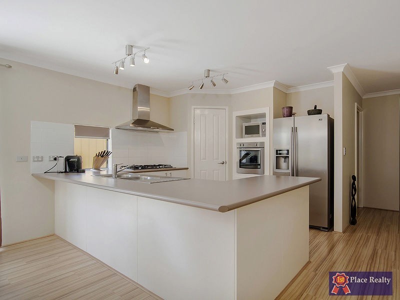 7 Cheney Loop, Secret Harbour WA 6173