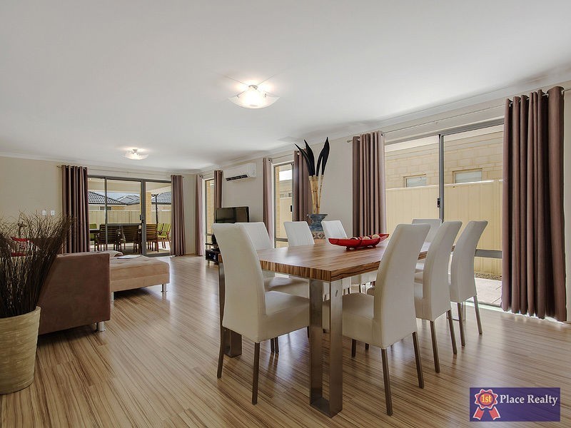 7 Cheney Loop, Secret Harbour WA 6173