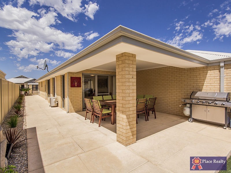 7 Cheney Loop, Secret Harbour WA 6173