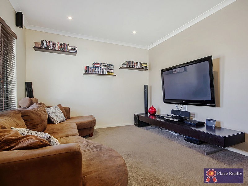 13 Swanbourne Avenue, Secret Harbour WA 6173