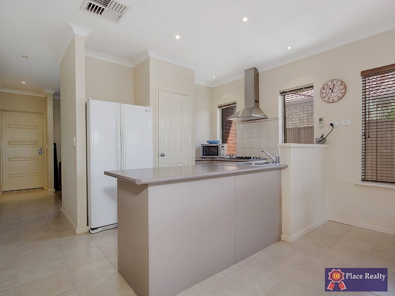 13 Swanbourne Avenue, Secret Harbour WA 6173