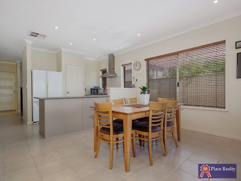 13 Swanbourne Avenue, Secret Harbour WA 6173