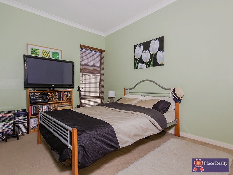 13 Swanbourne Avenue, Secret Harbour WA 6173