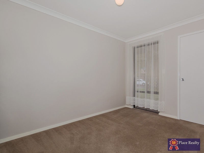 6 Tanby Place, Cooloongup WA 6168