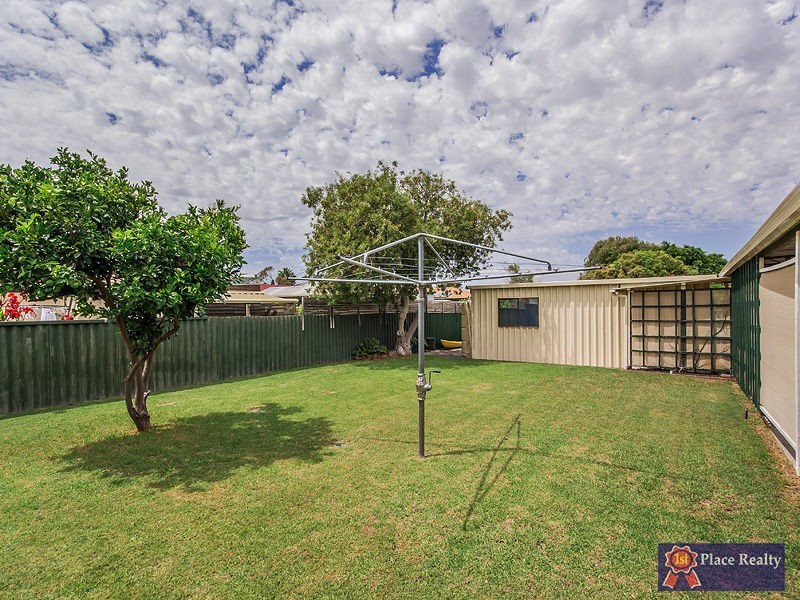 6 Tanby Place, Cooloongup WA 6168