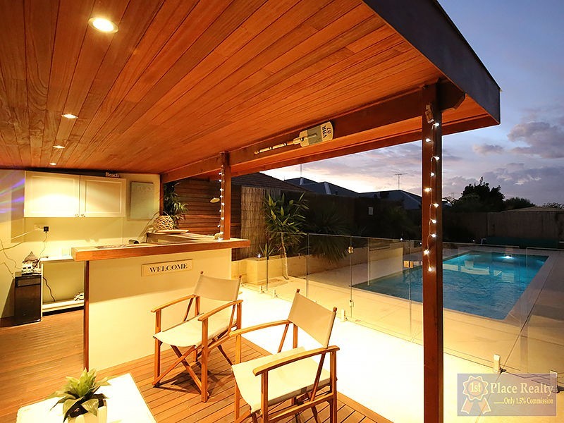 74 Seascapes Boulevard, Halls Head WA 6210